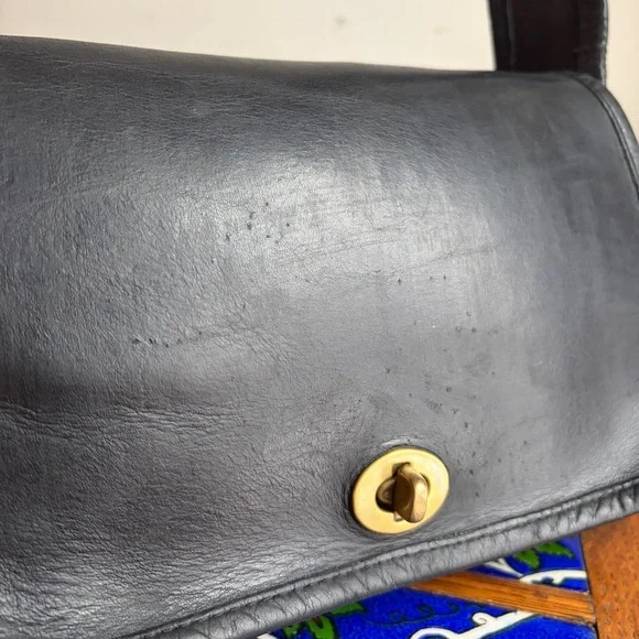 *RARE* Coach Sling Bag #9710 Black Leather NYC Vintage 1985 Turnlock Flap Bag - Picture 16 of 16
